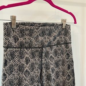 7/8 Stash Leggings by Athleta